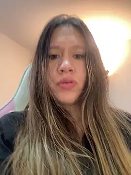 emma hot2006 online show from 23, 10, 2025