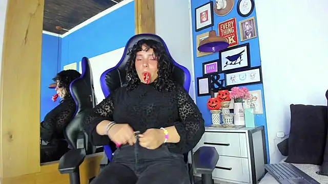 Snapshot of Kyes_Dreams3 chatting on 28, 10, 2025 Kyes Dreams3 online show from 28, 10, 2025