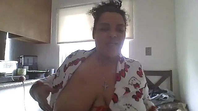 Snapshot of OnlyOneMeeks chatting on 4, 5, 2026 OnlyOneMeeks online show from 4, 5, 2026