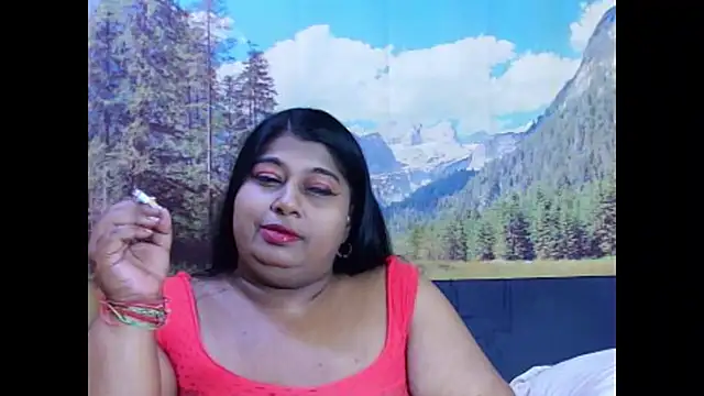 Snapshot of indianhoney694u chatting on 6, 1, 2026 indianhoney694u online show from 6, 1, 2026