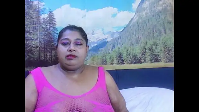 Snapshot of indianhoney694u chatting on 17, 1, 2026 indianhoney694u online show from 17, 1, 2026