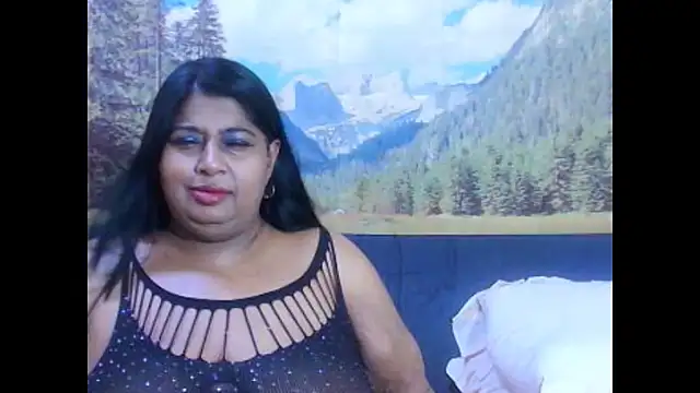 Snapshot of indianhoney694u chatting on 2, 2, 2026 indianhoney694u online show from 2, 2, 2026