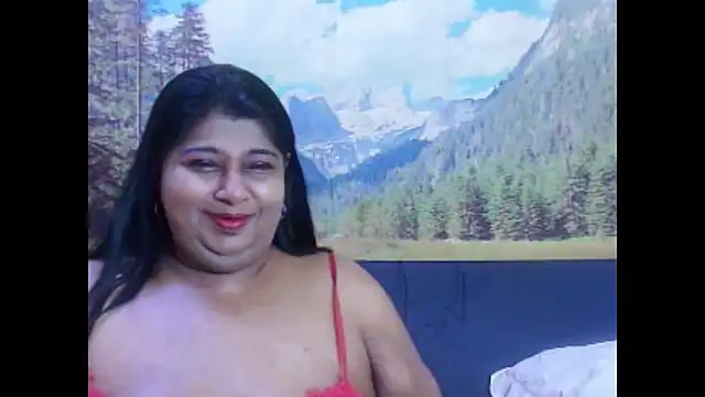 Snapshot of indianhoney694u chatting on 6, 2, 2026 indianhoney694u online show from 6, 2, 2026