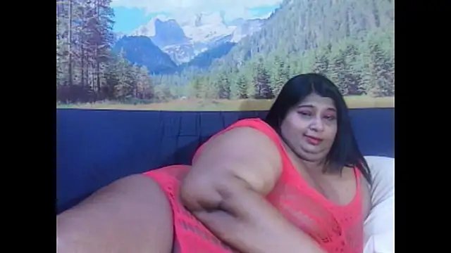 Snapshot of indianhoney694u chatting on 2, 3, 2026 indianhoney694u online show from 2, 3, 2026
