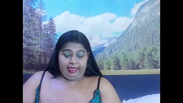 Snapshot of indianhoney694u chatting on 13, 3, 2026 indianhoney694u online show from 13, 3, 2026