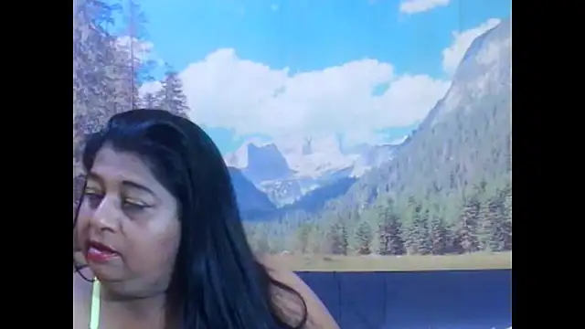 Snapshot of indianhoney694u chatting on 10, 4, 2026 indianhoney694u online show from 10, 4, 2026