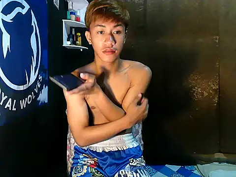 Snapshot of naughtyboyloy_0 chatting on 13, 10, 2025 naughtyboyloy 0 online show from 13, 10, 2025