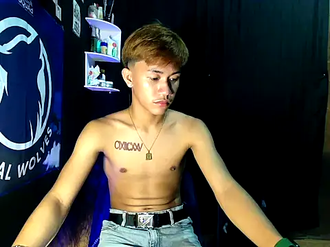 Snapshot of naughtyboyloy_0 chatting on 16, 10, 2025 naughtyboyloy 0 online show from 16, 10, 2025