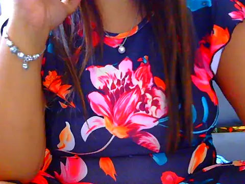 Snapshot of mayalove890 chatting on 11, 11, 2025 mayalove890 online show from 11, 11, 2025