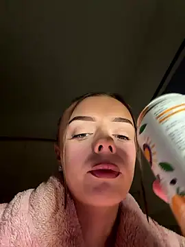 cutietootie02 online show from 8, 1, 2026