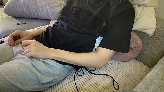 Breezydicksn online show from 28, 11, 2025