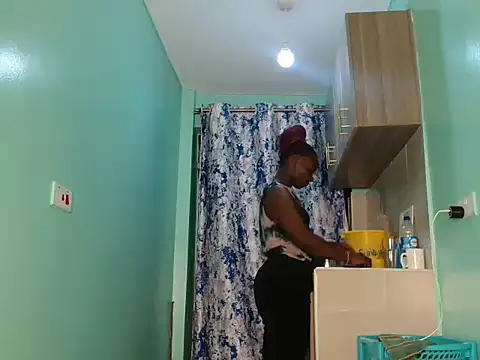 Snapshot of Alexxa_ebony chatting on 6, 4, 2026 Alexxa ebony online show from 6, 4, 2026