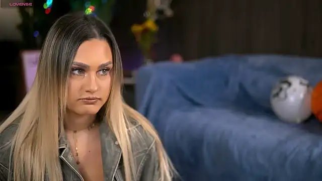 KayaAzur online show from 31, 10, 2025