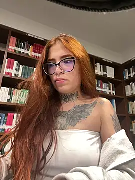 Snapshot of dreamleah_ chatting on 29, 4, 2026 dreamleah online show from 29, 4, 2026