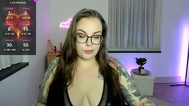 Miss Lucifer6 online show from 16, 2, 2026