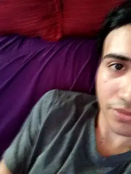 Snapshot of novinho_safado__ chatting on 6, 4, 2026 novinho safado online show from 6, 4, 2026