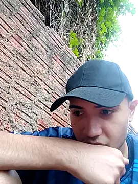 Snapshot of novinho_safado__ chatting on 12, 4, 2026 novinho safado online show from 12, 4, 2026