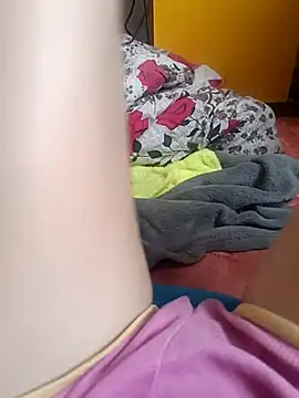 Snapshot of Eybrbrb chatting on 4, 11, 2025 Eybrbrb online show from 4, 11, 2025