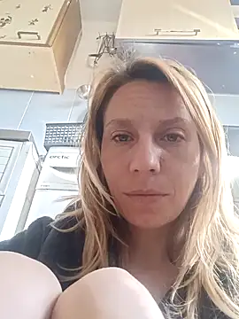 Snapshot of Eybrbrb chatting on 17, 3, 2026 Eybrbrb online show from 17, 3, 2026