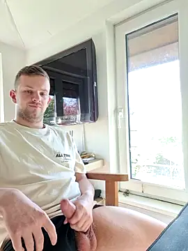 Snapshot of 6incheswannacum chatting on 20, 4, 2026 6incheswannacum online show from 20, 4, 2026