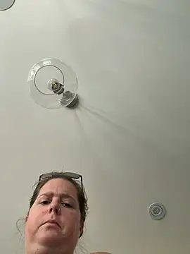 Snapshot of hornykitty1210 chatting on 12, 6, 2026 hornykitty1210 online show from 12, 6, 2026