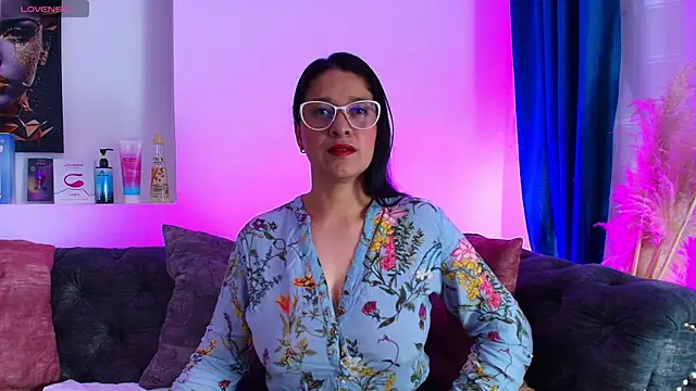 Alana steel 1 online show from 8, 1, 2026