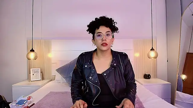 alehia cute online show from 13, 10, 2025