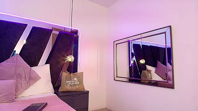 Snapshot of alehia_cute chatting on 11, 3, 2026 alehia cute online show from 11, 3, 2026