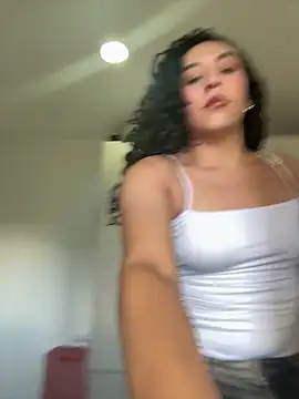 Snapshot of alehia_cute chatting on 21, 3, 2026 alehia cute online show from 21, 3, 2026