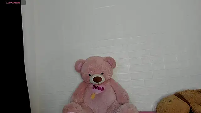 Snapshot of HaileyDuke chatting on 21, 4, 2026 HaileyDuke online show from 21, 4, 2026