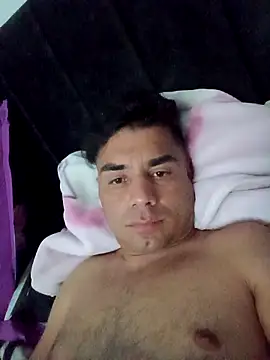 Snapshot of Ffeenniizz chatting on 8, 2, 2026 Ffeenniizz online show from 8, 2, 2026