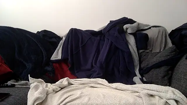 Snapshot of AndyArno2533 chatting on 17, 11, 2025 AndyArno2533 online show from 17, 11, 2025