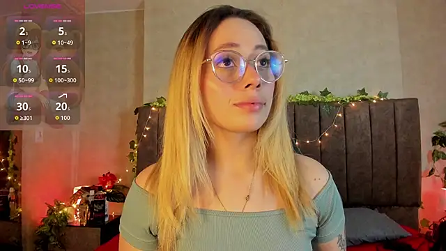 Snapshot of LanaMills_ chatting on 20, 3, 2026 LanaMills online show from 20, 3, 2026