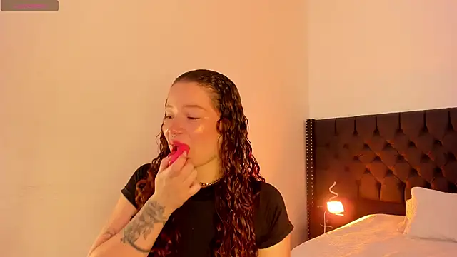 AphroditeSweet online show from 4, 11, 2025