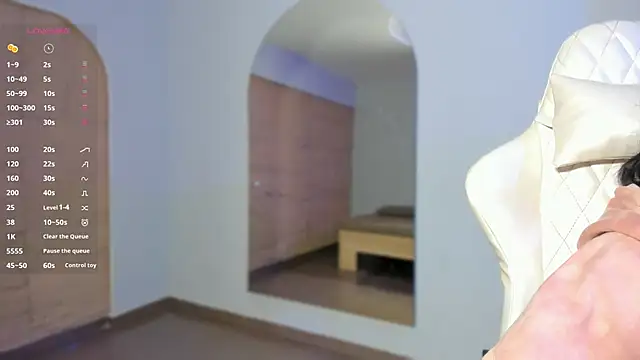 Snapshot of HannahMontgomery chatting on 10, 1, 2026 HannahMontgomery online show from 10, 1, 2026