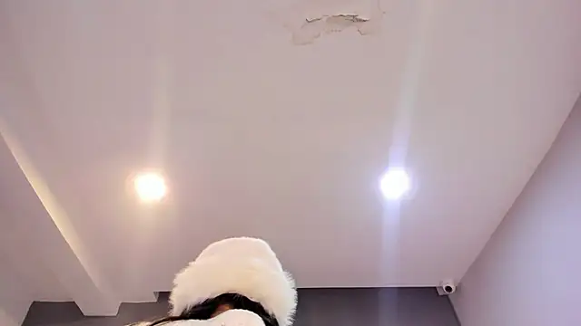 Snapshot of CharlotteCottin chatting on 11, 3, 2026 CharlotteCottin online show from 11, 3, 2026