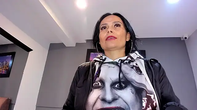 Snapshot of CharlotteCottin chatting on 20, 3, 2026 CharlotteCottin online show from 20, 3, 2026