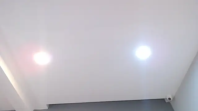 Snapshot of CharlotteCottin chatting on 24, 4, 2026 CharlotteCottin online show from 24, 4, 2026