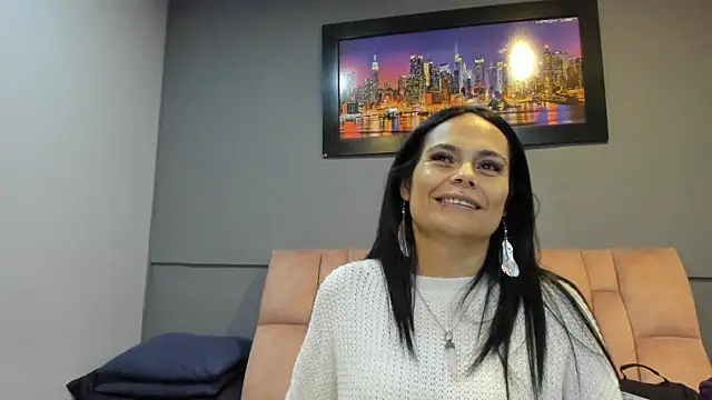 Snapshot of CharlotteCottin chatting on 27, 7, 2026 CharlotteCottin online show from 27, 7, 2026