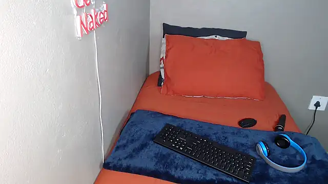 Snapshot of Lunalee chatting on 21, 11, 2025 Lunalee online show from 21, 11, 2025