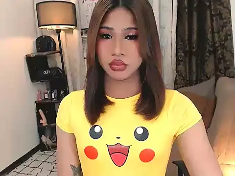 Snapshot of asianlatina69 chatting on 25, 11, 2025 asianlatina69 online show from 25, 11, 2025