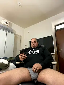 Snapshot of Roma84000 chatting on 9, 11, 2025 Roma84000 online show from 9, 11, 2025