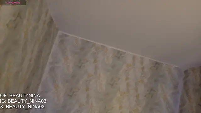 Snapshot of beauty_nina chatting on 4, 3, 2026 beauty nina online show from 4, 3, 2026