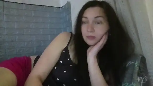DanaNeon online show from 3, 5, 2026
