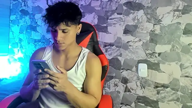 Snapshot of ZYZZ1312 chatting on 2, 4, 2026 ZYZZ1312 online show from 2, 4, 2026