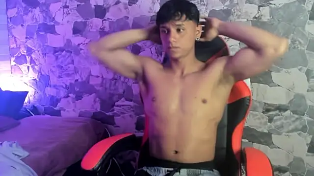 Snapshot of ZYZZ1312 chatting on 17, 4, 2026 ZYZZ1312 online show from 17, 4, 2026