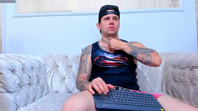 Snapshot of Scott_Clark chatting on 17, 10, 2025 Scott Clark online show from 17, 10, 2025