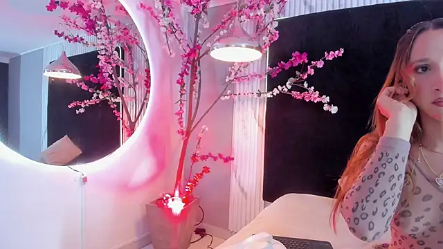 MONIK FOX CR online show from 22, 10, 2025