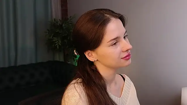 Olivia Farrell online show from 22, 11, 2025