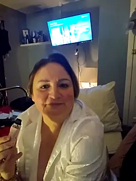 Snapshot of Naughtiness-but-Nice chatting on 24, 10, 2025 Naughtiness-but-Nice online show from 24, 10, 2025